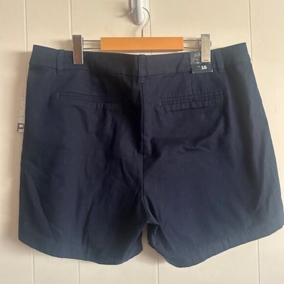 BNWT J. CREW shorts, Size 16, Plus size, 5" Stretch Navy blue Chino Shorts - Picture 2 of 7